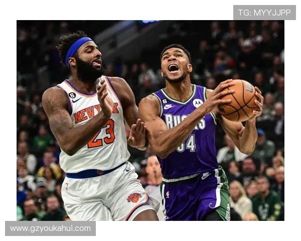 霍勒迪精准高抛助攻 罗威空中接力完美扣篮展现超强弹跳